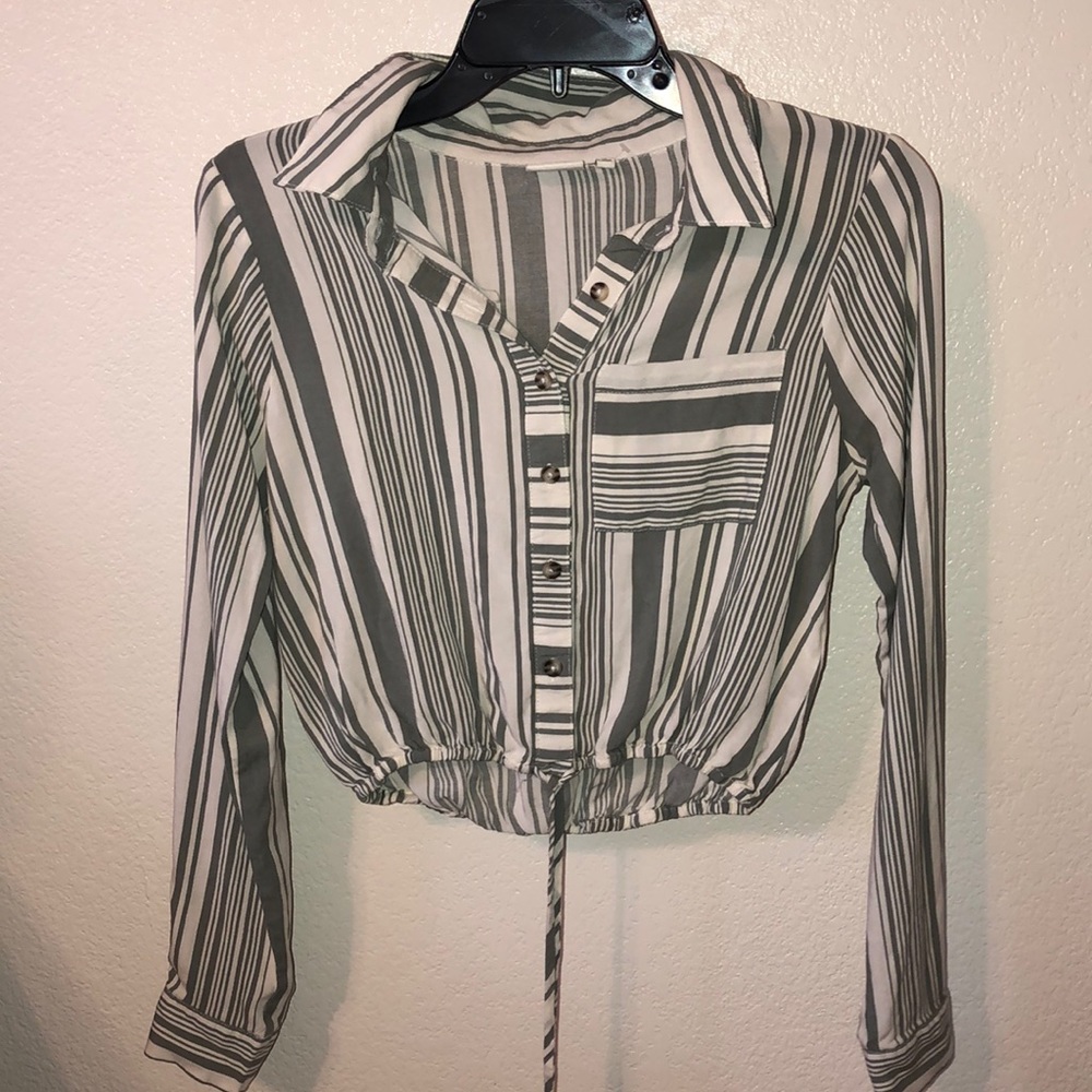 Cropped Long Sleeved Button-up Striped Shirt